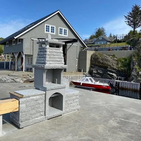 House By Sea - Bergen, Norway. Free Boat. Σπίτι διακοπών Askoy